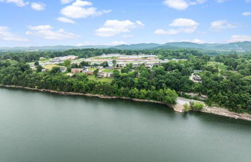 Grande Villa – Lake Cumberland View • Hot Tub • Game Room • Walk to Boat Ramp ➠ 389 - Foto 77