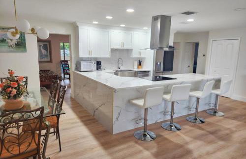 Largo, Fl Heated Pool 8 Beds 1 Mile to Beach Pets - Foto 7