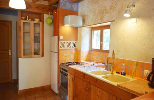 Holiday Home in Ardèche with Pool - Foto 3