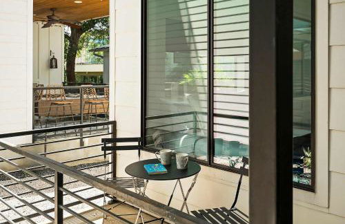 Modern Home with Casita - Balcony & Mins to DT ATX - Foto 24