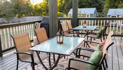 Top Deck Portland Property with Views - Foto 3