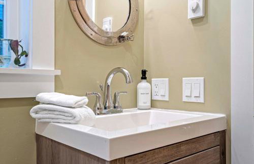 Secluded Bungalow Near Acadia and Bar Harbor -Private, Pet Friendly, Fire Pit - Foto 30