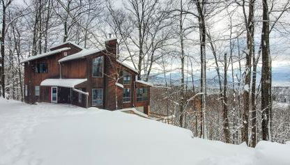 5 Star Gorgeous Cliffside Chalet with Panoramic Views - Foto 3