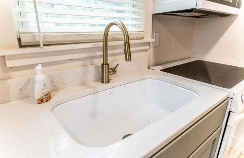 Renovated 1-Bedroom Apartment in Central Lincoln Extended Stay - Foto 28