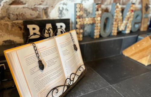 Condo On Broughton St with Elevator and Reserved Parking - Foto 9