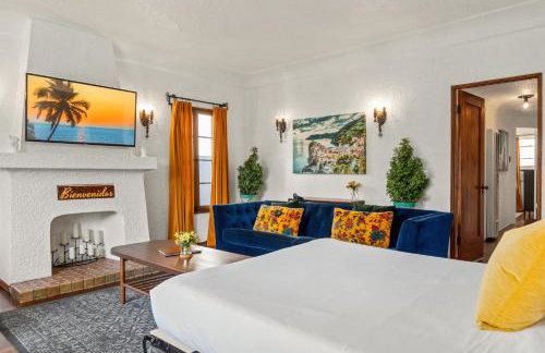 Visit the Beach from a Historic Downtown Apartment - NRP21-00092 - Foto 15