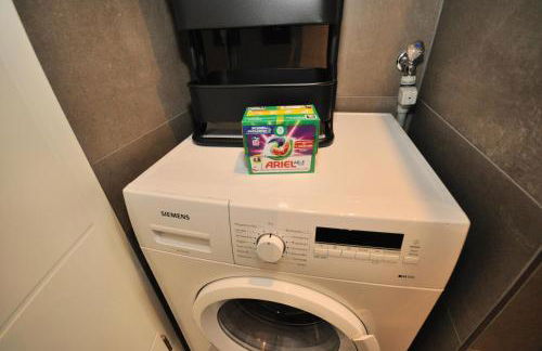 Zentral, am Park mit Parkplatz - Foto 6