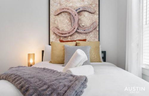 Urban Oasis 1 Mile from UT plus Garage and Rooftop - Foto 37