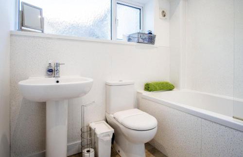 Taliesin - 5 Bedroom Holiday Home - Tenby - Foto 48