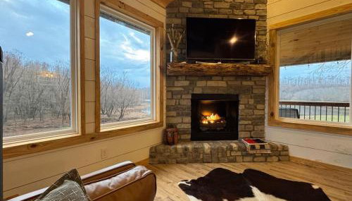 New, modern cabin with private lake and hiking - Foto 2