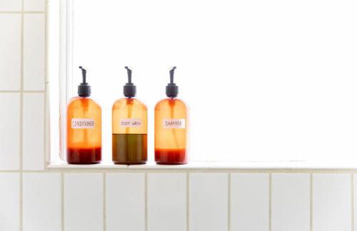 Mid-Century Modern Home Near Downtown with Free Parking - Foto 39