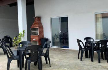 Casa Ampla com Piscina, Churrasqueira, Bilhar, Pebolim, Ping-Pong - Foto 3