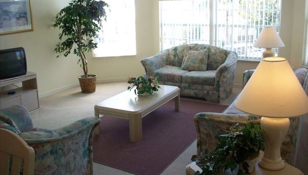 Coin salon dans le hall