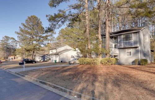 Modern Comfort Meets Classic Charm in Stonecrest - Foto 17