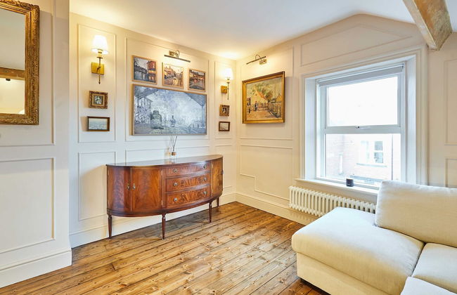 Host Stay The Rooftop Gallery - Photo 12