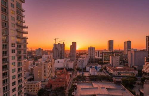 Contemporary Comfort Rooftop Views & Full Kitchen - Foto 40