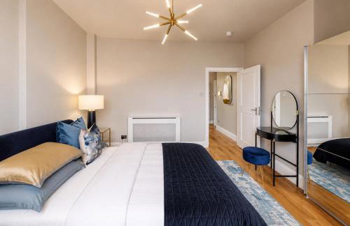 Gorgeous Hyde Park Home with Lift-Elevator Access & Nice View - Foto 42