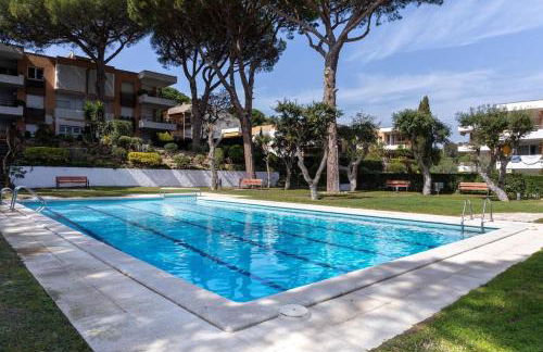 Apartmento con piscina y pista de tennis - Foto 7