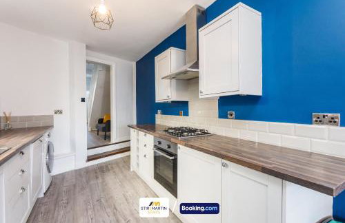 Comfy 3bed House By StirkMartin Stays Short Lets & Serviced Accommodation Cardiff With Free Parking & 8mins to City Centre - Foto 21