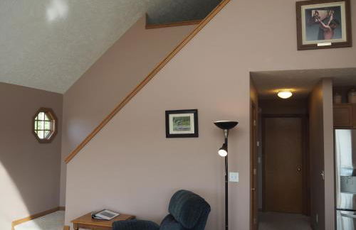 The Hilltop Retreat - Peaceful with Great Views! - Foto 23