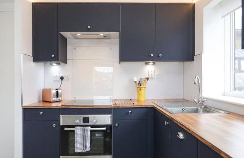 2-bed 2-bath flat around the corner from Portobello Market - Foto 22