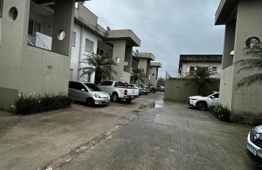 Apartamento em Condomínio Beverly Hills Praia de Vista Linda - Bertioga com Estacionamento e Piscina - Foto 22