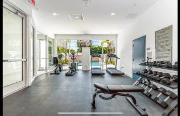 MIAMI WOOD APART HOTEL NEW 2025 - PRIVATE TERRACE - Parking - Beach 5 min - Foto 66