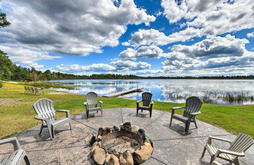 Lakefront Solon Springs Cabin with Private Dock! - Foto 2