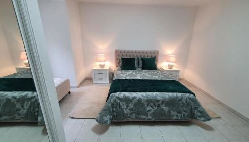 Caldas da Rainha's Green & White - Photo 5