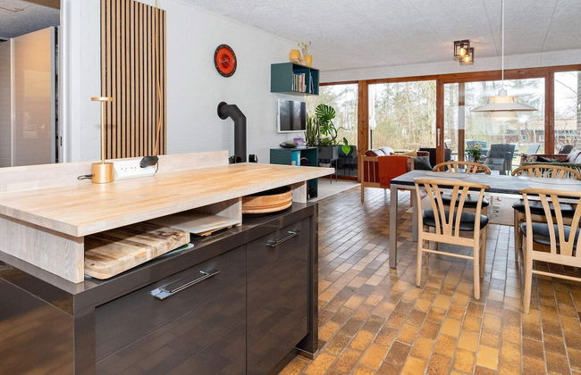 5 Person Holiday Home in Thyholm - Photo 8