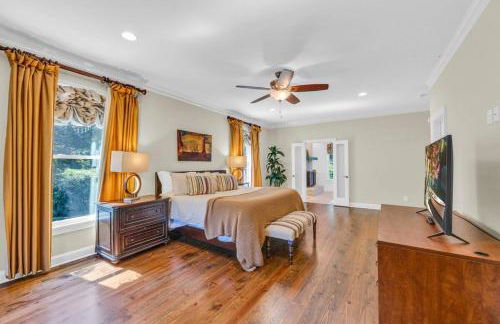 The Wexford French Chateau w Pool - Photo 40