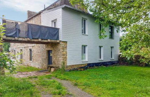 Beautiful Apartment In Saint-Evarzec - Foto 1