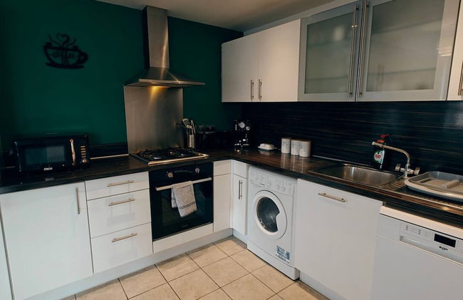 2BR Mountain View City Centre - Photo 13