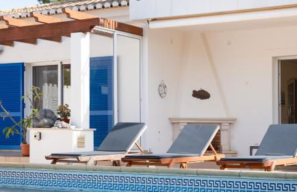 Bright 3 BDR Duplex House With Pool by LovelyStay - Foto 28