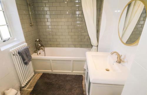 Bute Cottage - Photo 41