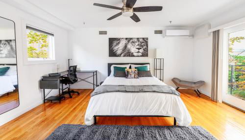 Modern 3BR Townhouse with Private Rooftop & Parking Minutes to NYC - Foto 3