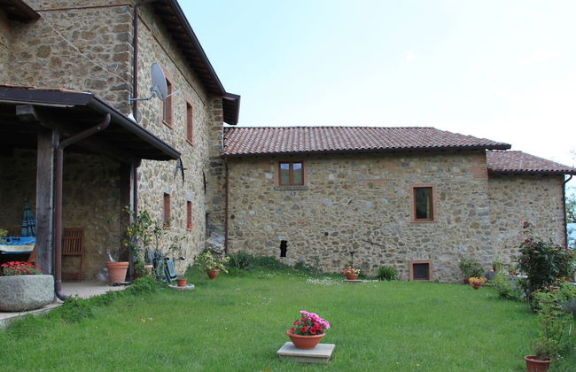 Holiday Home in Mulazzo With Natural Pond - Foto 29