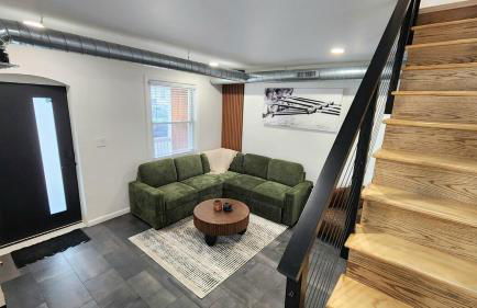 The Row House- Modern, Stylish and Newly Updated! - Foto 20