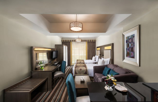 Savoy Central Hotel Apartments - Photo 6