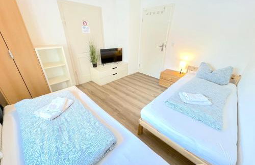 II Apartment 6 Personen - Monteurzimmer - Ferienwohnung - Großköllnbach - Foto 1