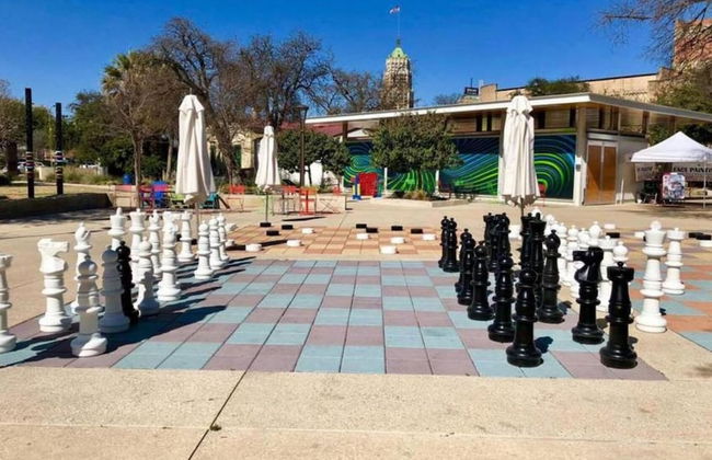 Fascinating 1BR 1 BA Near Festive DT and Riverwalk - Foto 19