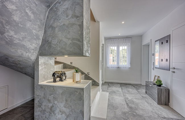 Peaceful Blooming Villa With Pool - Foto 2