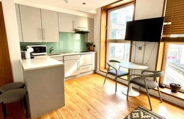 1 BR in Piccadilly Circus St James Cov1 - Photo 1