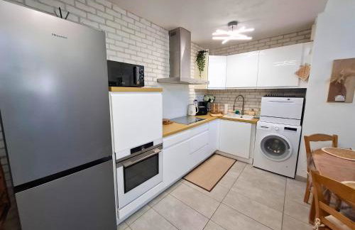 Maison Bali - Jardin, Clim, Parking et Proche Tram - Foto 14