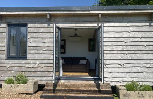 1 Bed Hut - Sleeps 4 - Pets - Parking - Foto 9