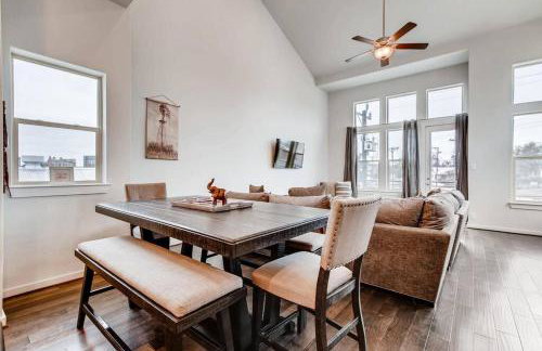 Fam Friendly 5 Bed Home Blocks To Pearl/Riverwalk! - Foto 12