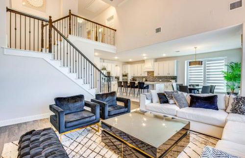 Game Room and Home Theater Retreat Near Omni PGA! - Foto 5