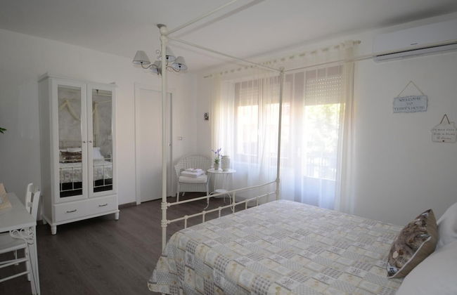 Terry's House - Photo 11