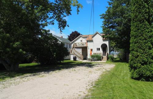 The Cute & Cozy - Upper Apt - Great Location! - Foto 9