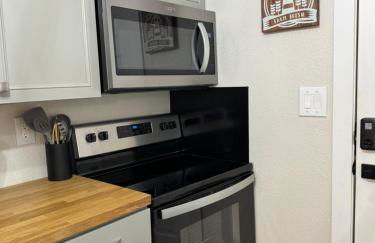 Relax & Unwind in a Serene Retreat Near the Beach - Foto 33